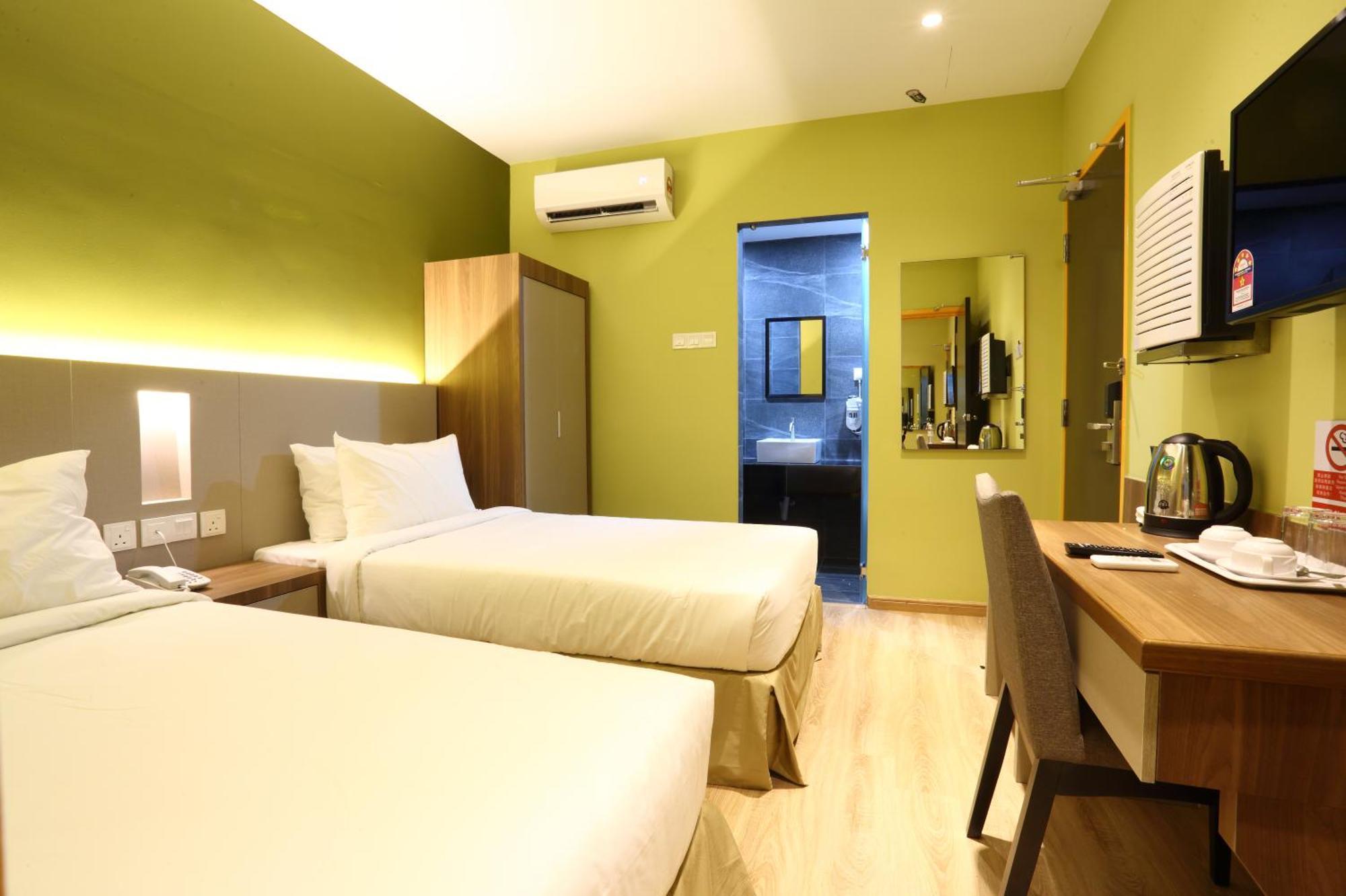 Yee Hotel Permas Jaya جوهر بهرو المظهر الخارجي الصورة