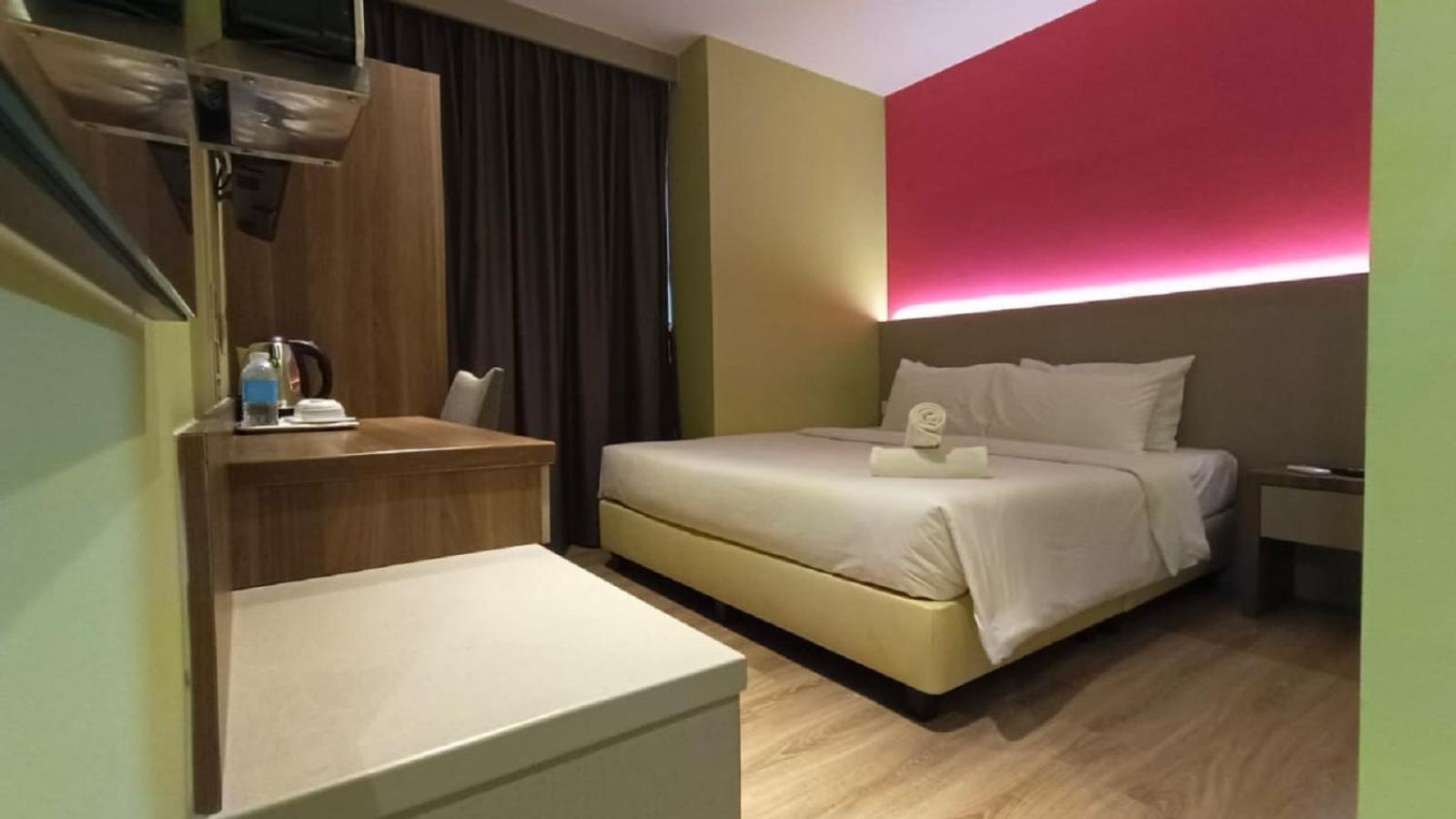 Yee Hotel Permas Jaya جوهر بهرو المظهر الخارجي الصورة