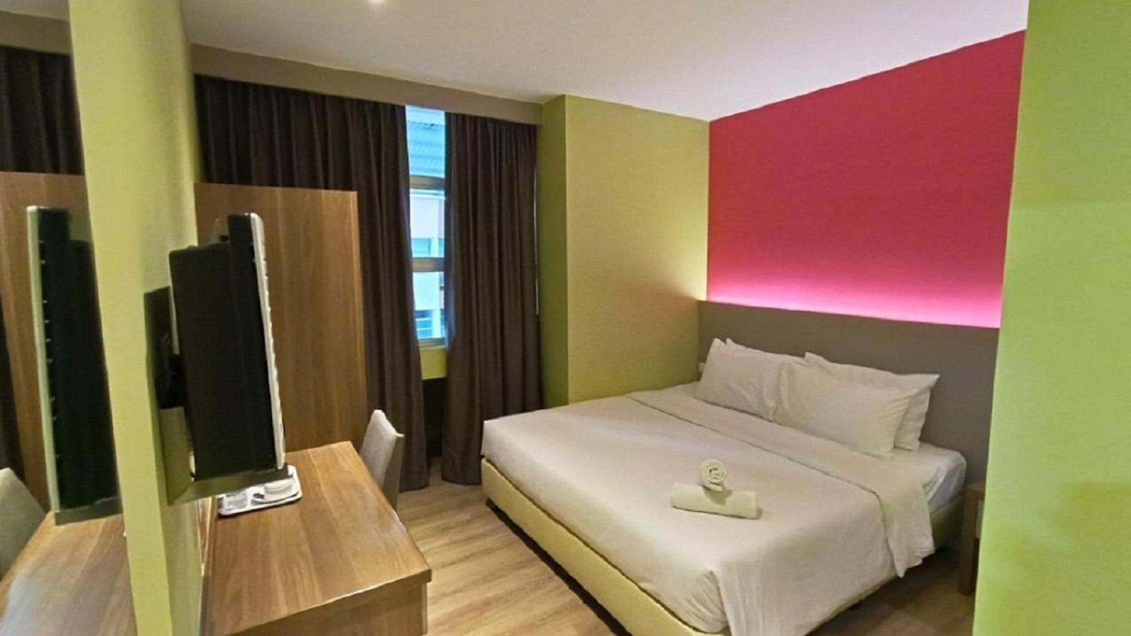 Yee Hotel Permas Jaya جوهر بهرو المظهر الخارجي الصورة