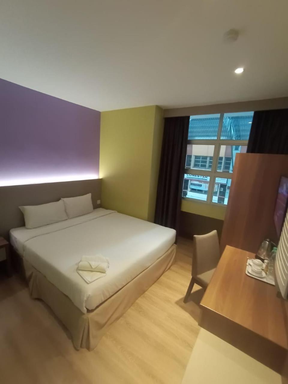 Yee Hotel Permas Jaya جوهر بهرو المظهر الخارجي الصورة