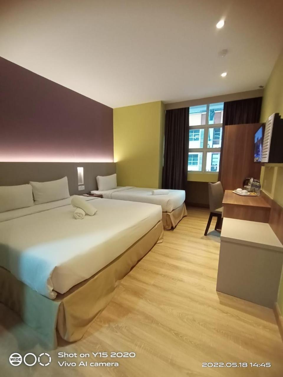 Yee Hotel Permas Jaya جوهر بهرو المظهر الخارجي الصورة