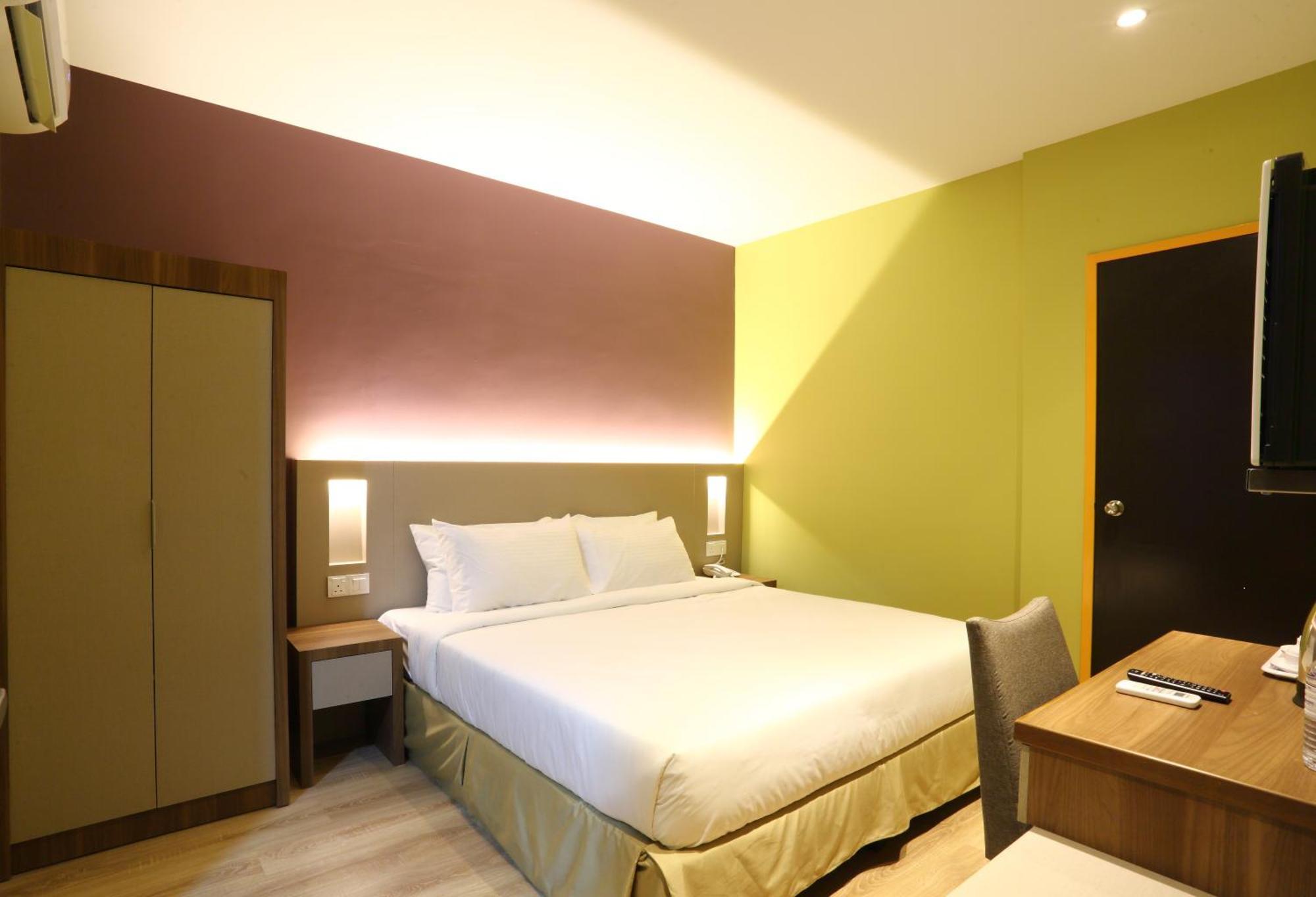 Yee Hotel Permas Jaya جوهر بهرو المظهر الخارجي الصورة